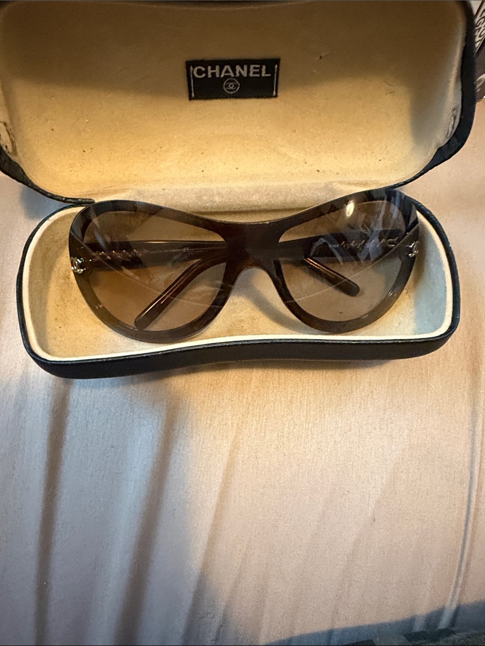 CHANEL Brown Gradient Oversized Sunglasses